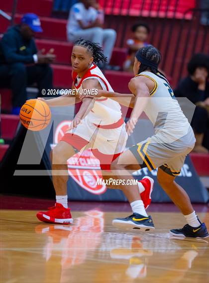 Thumbnail 3 in Wheeler vs Gainesville (Hawks-Naismith Tipoff Classic) photogallery.