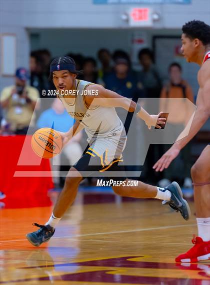Thumbnail 3 in Wheeler vs Gainesville (Hawks-Naismith Tipoff Classic) photogallery.