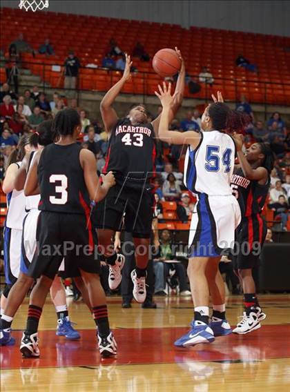 Thumbnail 1 in MacArthur vs. Summit (Texas Region 1 Semifinal) photogallery.