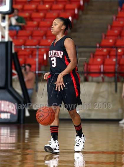 Thumbnail 3 in MacArthur vs. Summit (Texas Region 1 Semifinal) photogallery.