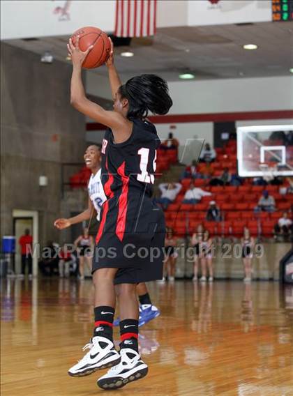 Thumbnail 3 in MacArthur vs. Summit (Texas Region 1 Semifinal) photogallery.