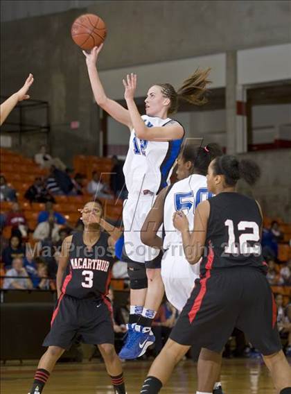 Thumbnail 1 in MacArthur vs. Summit (Texas Region 1 Semifinal) photogallery.