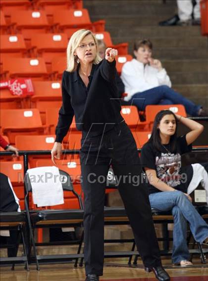 Thumbnail 3 in MacArthur vs. Summit (Texas Region 1 Semifinal) photogallery.