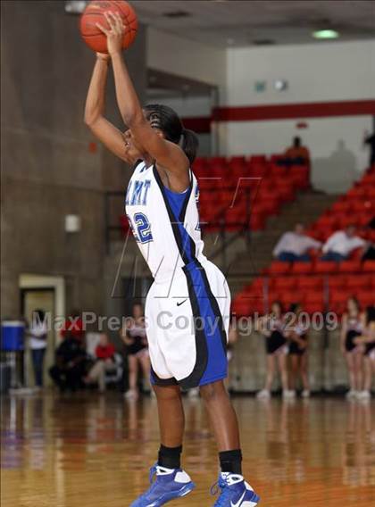 Thumbnail 3 in MacArthur vs. Summit (Texas Region 1 Semifinal) photogallery.