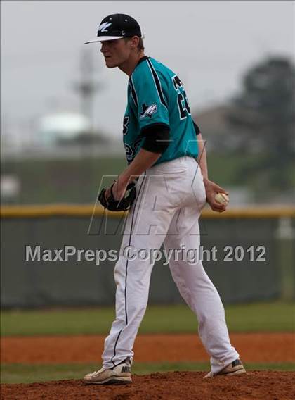 Thumbnail 3 in Pasadena Memorial vs Westbrook (Pasadena Memorial Tournament) photogallery.
