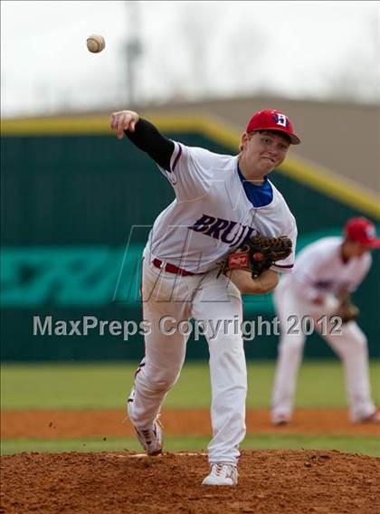 Thumbnail 2 in Pasadena Memorial vs Westbrook (Pasadena Memorial Tournament) photogallery.