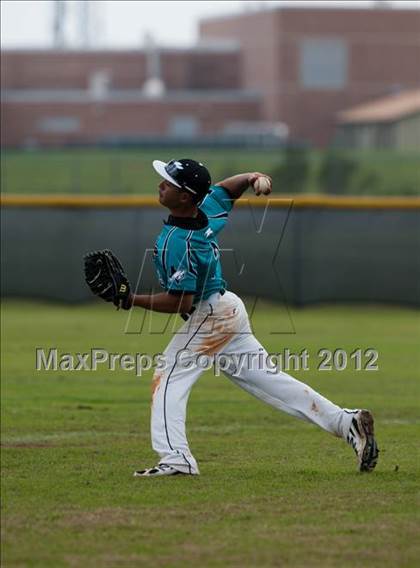Thumbnail 2 in Pasadena Memorial vs Westbrook (Pasadena Memorial Tournament) photogallery.