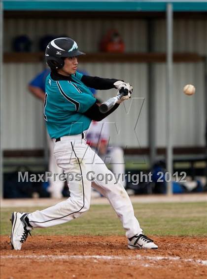 Thumbnail 3 in Pasadena Memorial vs Westbrook (Pasadena Memorial Tournament) photogallery.