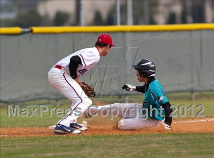 Thumbnail 2 in Pasadena Memorial vs Westbrook (Pasadena Memorial Tournament) photogallery.