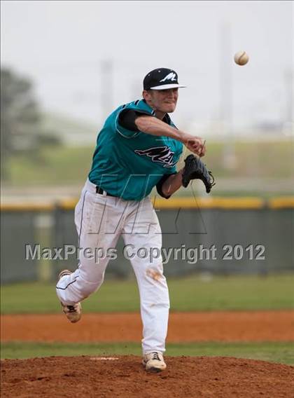Thumbnail 1 in Pasadena Memorial vs Westbrook (Pasadena Memorial Tournament) photogallery.