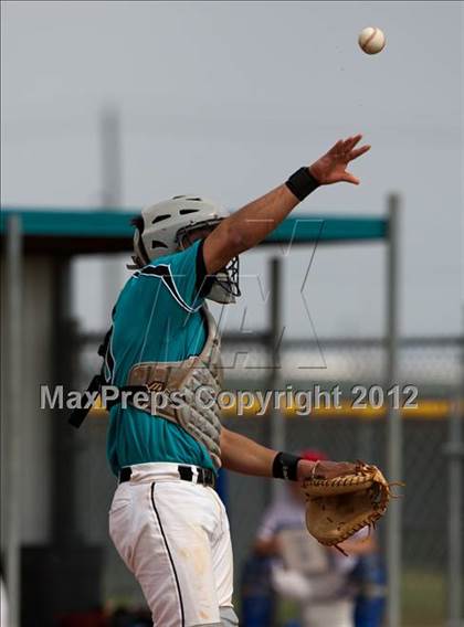 Thumbnail 1 in Pasadena Memorial vs Westbrook (Pasadena Memorial Tournament) photogallery.