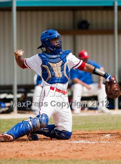 Thumbnail 3 in Pasadena Memorial vs Westbrook (Pasadena Memorial Tournament) photogallery.