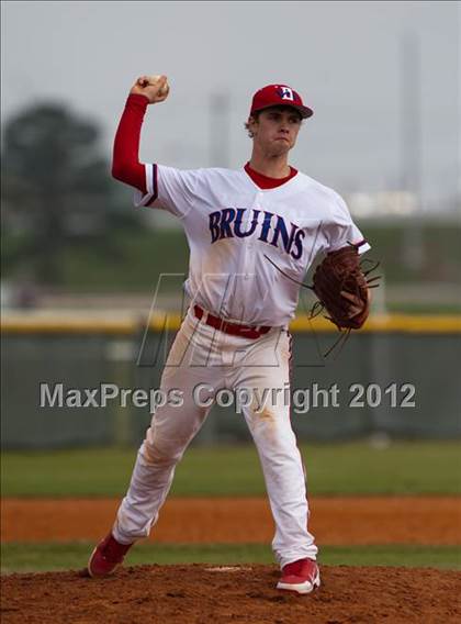Thumbnail 2 in Pasadena Memorial vs Westbrook (Pasadena Memorial Tournament) photogallery.