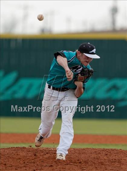 Thumbnail 3 in Pasadena Memorial vs Westbrook (Pasadena Memorial Tournament) photogallery.