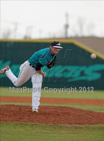 Thumbnail 1 in Pasadena Memorial vs Westbrook (Pasadena Memorial Tournament) photogallery.