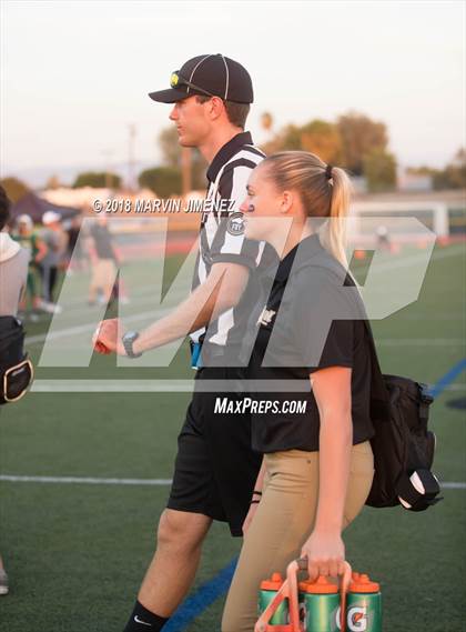 Thumbnail 2 in FR: Simi Valley @ Royal photogallery.