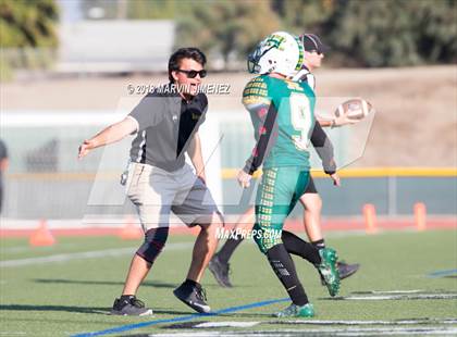 Thumbnail 3 in FR: Simi Valley @ Royal photogallery.