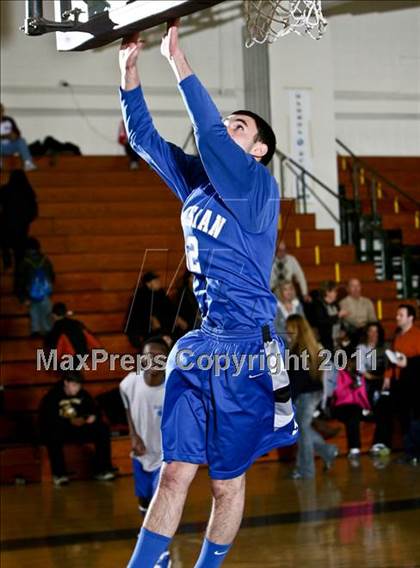 Thumbnail 3 in Salesian vs Scarsdale (Queen City Classic) photogallery.