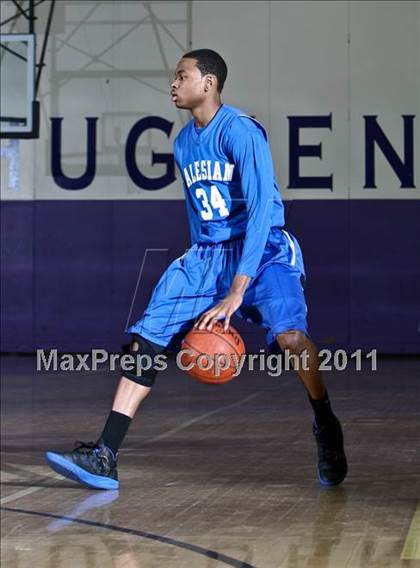 Thumbnail 1 in Salesian vs Scarsdale (Queen City Classic) photogallery.