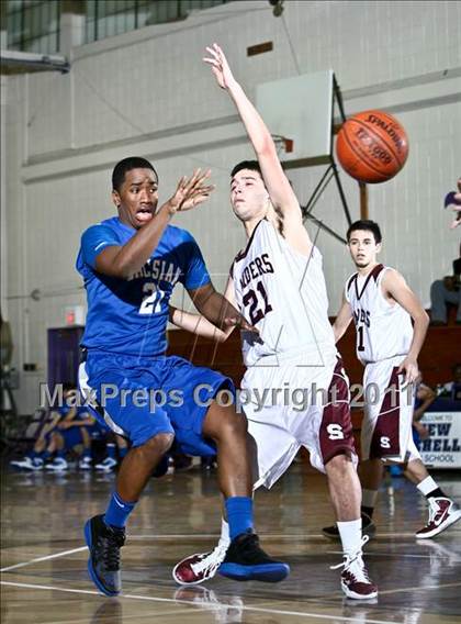 Thumbnail 3 in Salesian vs Scarsdale (Queen City Classic) photogallery.