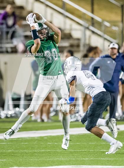 Thumbnail 2 in Centennial vs. Reedy (UIL 5A DII Regional Playoff) photogallery.