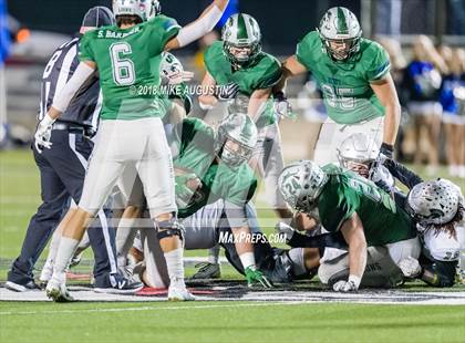 Thumbnail 2 in Centennial vs. Reedy (UIL 5A DII Regional Playoff) photogallery.
