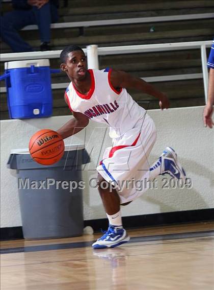 Thumbnail 1 in Dickinson vs. Duncanville (McDonalds Texas Invitational) photogallery.
