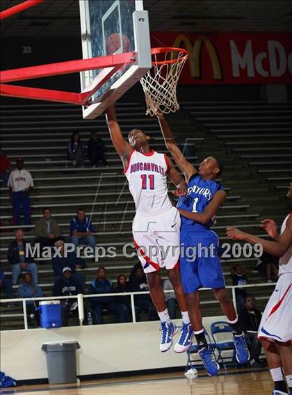 Thumbnail 2 in Dickinson vs. Duncanville (McDonalds Texas Invitational) photogallery.
