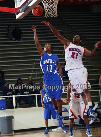 Thumbnail 3 in Dickinson vs. Duncanville (McDonalds Texas Invitational) photogallery.
