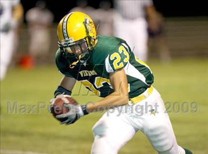 Thumbnail 2 in Vanden vs. Armijo photogallery.