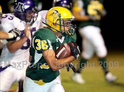 Thumbnail 3 in Vanden vs. Armijo photogallery.