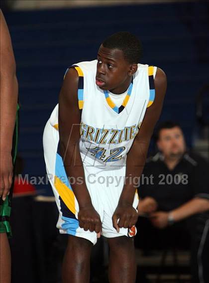 Thumbnail 3 in Kentwood vs Los Osos (Mission Prep Christmas Classic) photogallery.