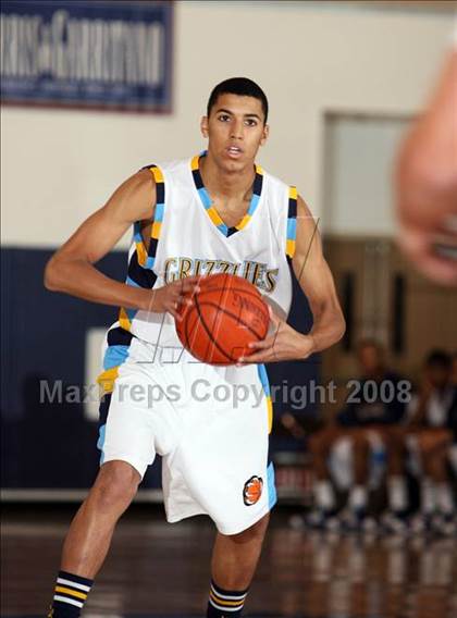 Thumbnail 1 in Kentwood vs Los Osos (Mission Prep Christmas Classic) photogallery.