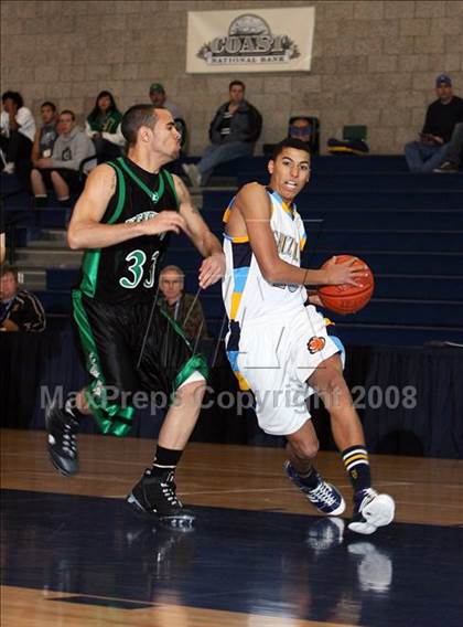 Thumbnail 2 in Kentwood vs Los Osos (Mission Prep Christmas Classic) photogallery.