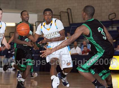 Thumbnail 3 in Kentwood vs Los Osos (Mission Prep Christmas Classic) photogallery.