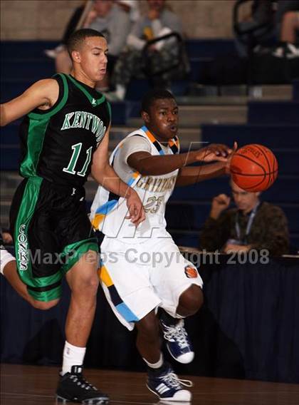 Thumbnail 3 in Kentwood vs Los Osos (Mission Prep Christmas Classic) photogallery.