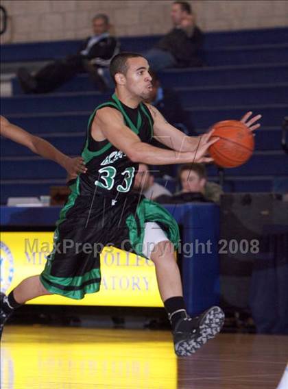 Thumbnail 3 in Kentwood vs Los Osos (Mission Prep Christmas Classic) photogallery.