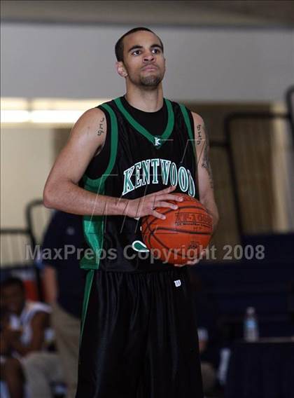 Thumbnail 1 in Kentwood vs Los Osos (Mission Prep Christmas Classic) photogallery.