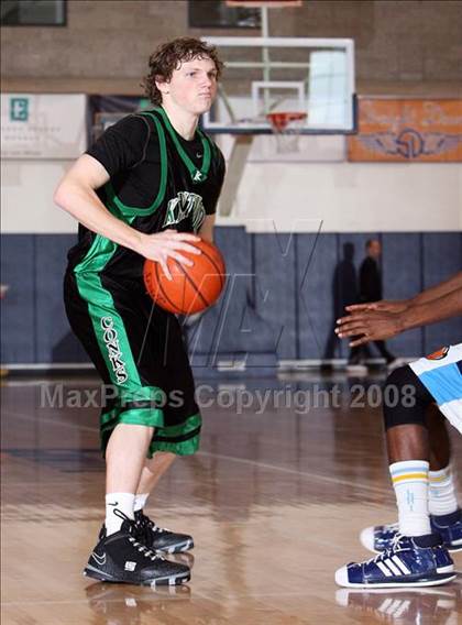 Thumbnail 1 in Kentwood vs Los Osos (Mission Prep Christmas Classic) photogallery.