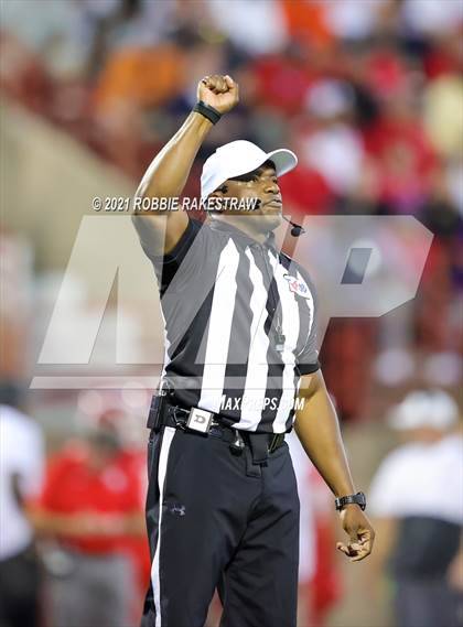 Thumbnail 3 in Mater Dei @ Duncanville photogallery.