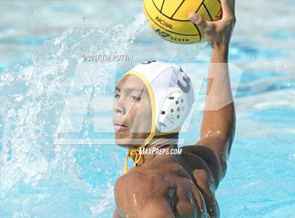 Thumbnail 3 in La Quinta vs Ayala photogallery.