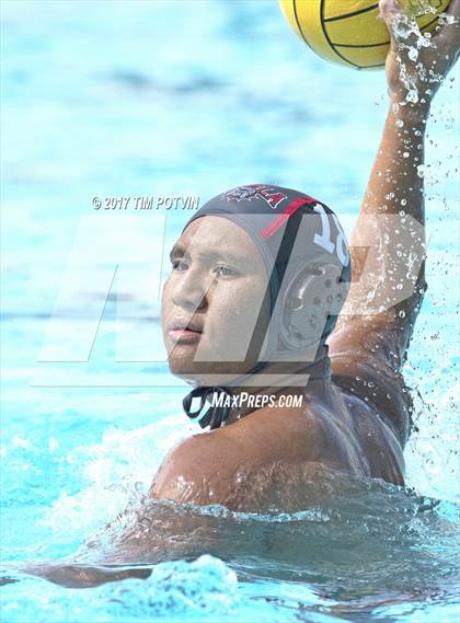 Thumbnail 2 in La Quinta vs Ayala photogallery.