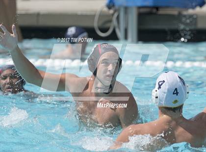 Thumbnail 1 in La Quinta vs Ayala photogallery.