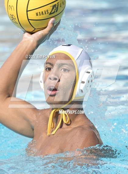 Thumbnail 2 in La Quinta vs Ayala photogallery.