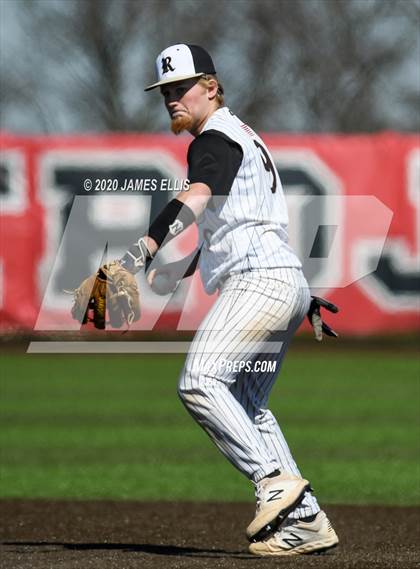 Thumbnail 3 in Rogers vs. Lorena photogallery.