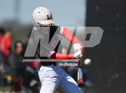 Thumbnail 3 in Rogers vs. Lorena photogallery.