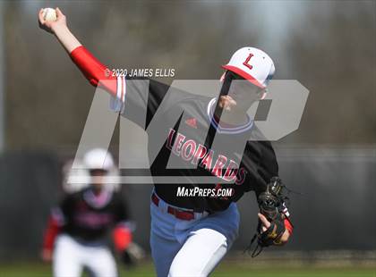 Thumbnail 1 in Rogers vs. Lorena photogallery.