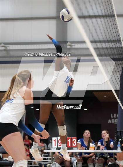 Thumbnail 3 in Houston Christian vs. Frassati Catholic (Aggieland Come and Take It Regional Showdown) photogallery.