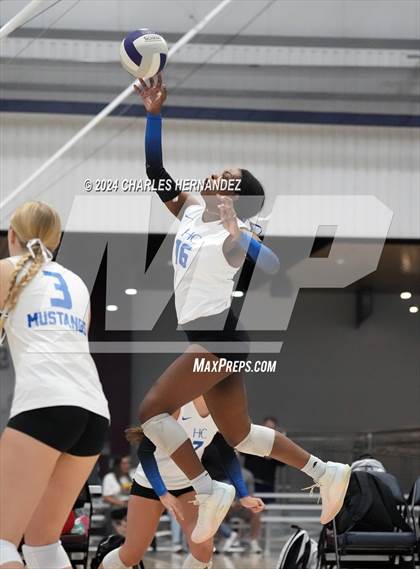 Thumbnail 2 in Houston Christian vs. Frassati Catholic (Aggieland Come and Take It Regional Showdown) photogallery.
