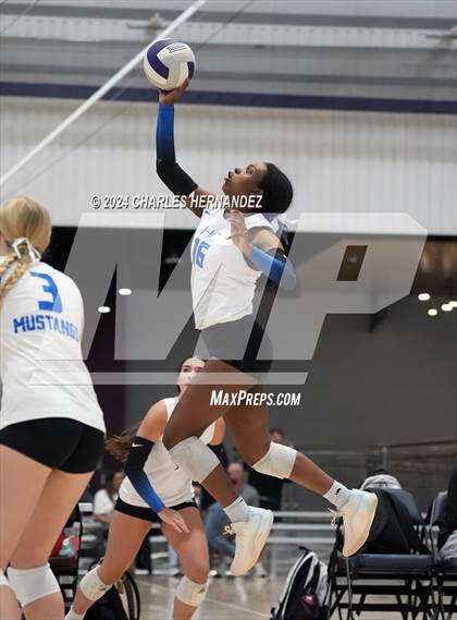 Thumbnail 1 in Houston Christian vs. Frassati Catholic (Aggieland Come and Take It Regional Showdown) photogallery.
